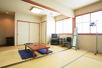 ハートホール野芥館内風景2F控室