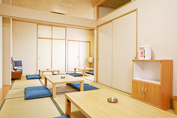 ハートホールさわら館内風景控室(A)
